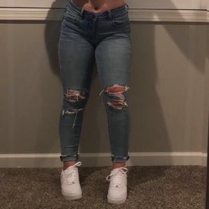 American Eagle Jeans (size-6)